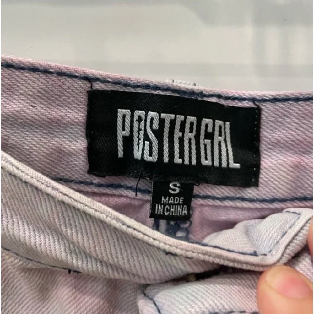 Poster Grl x DollsKill Twisted Rhythm Patched Tie Dye Jeans Sz Small NWOT - Picture 3 of 11